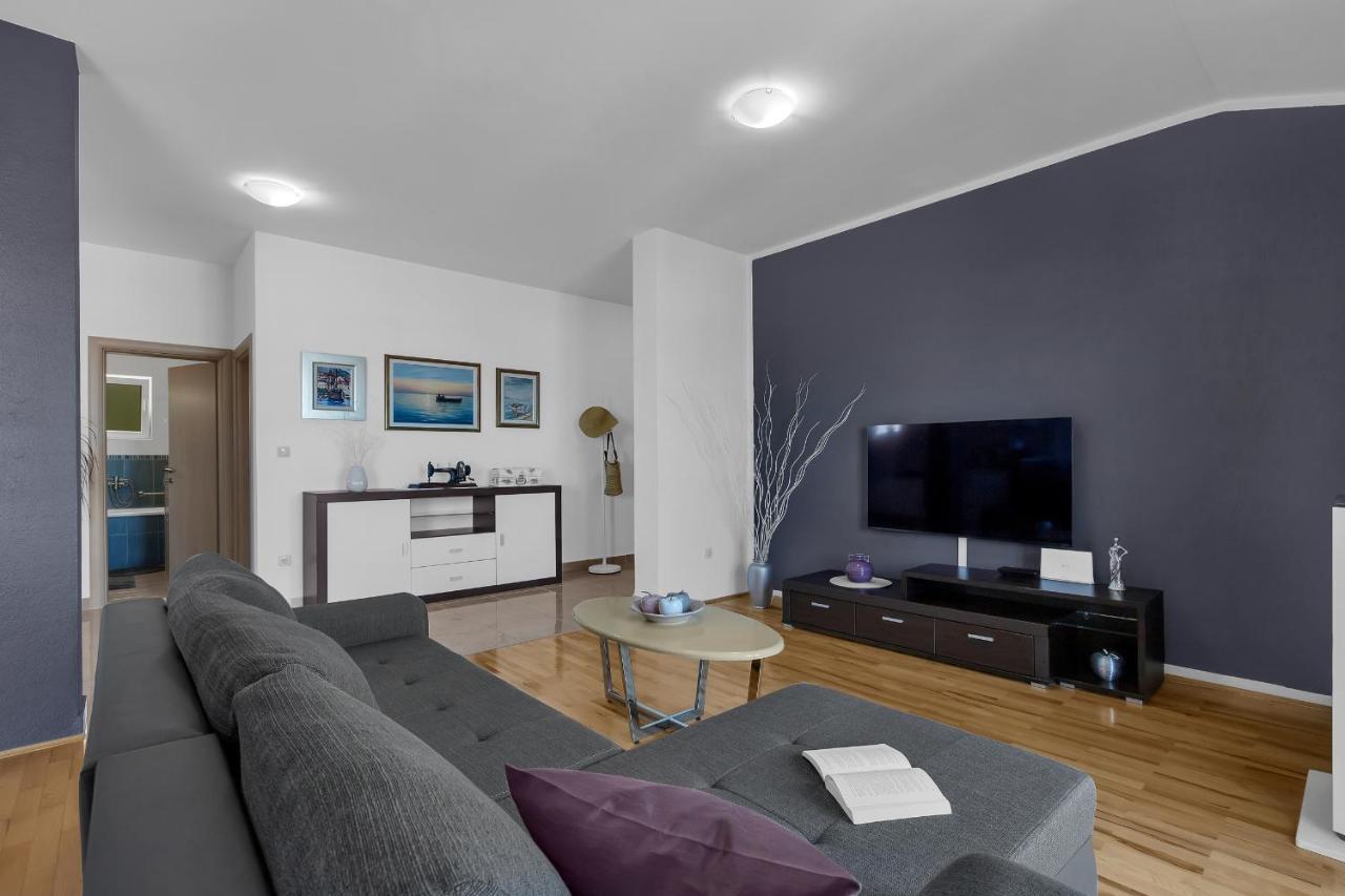 Stunning City View Apartment Makarska Zewnętrze zdjęcie